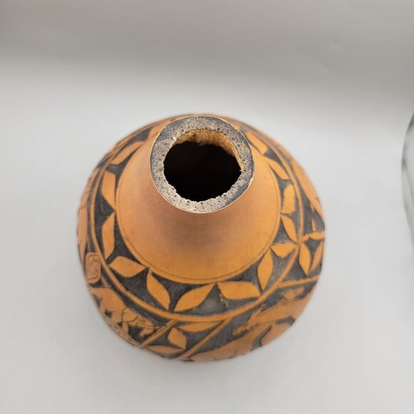 Gourd Carved Animals Vessel Container Made in Costa Rica Central America - Picture 5 of 6